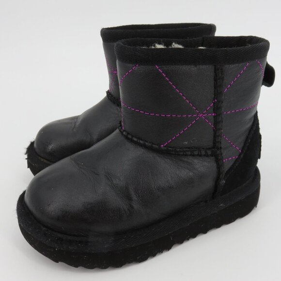 Ugg Toddler 7 US 6 UK 1167315T Kids Classic Mini Pearlized Boot Black Winter - Picture 15 of 15